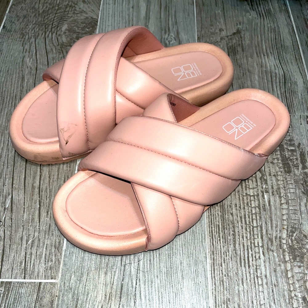 Comfy slides